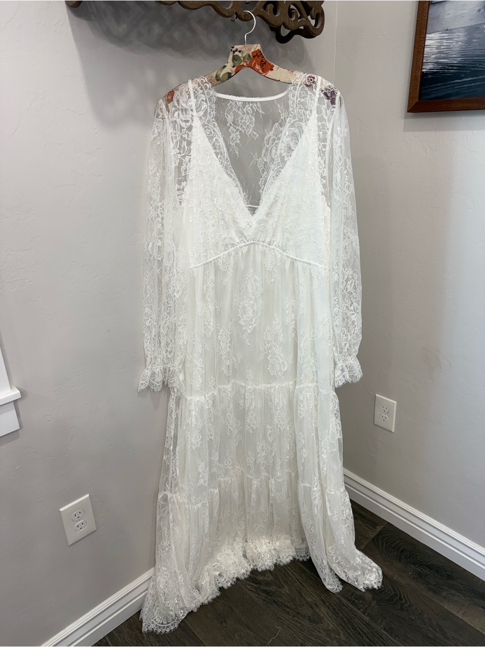 Baltic Born Gloria White Lace Dress - Picture 3 of 10